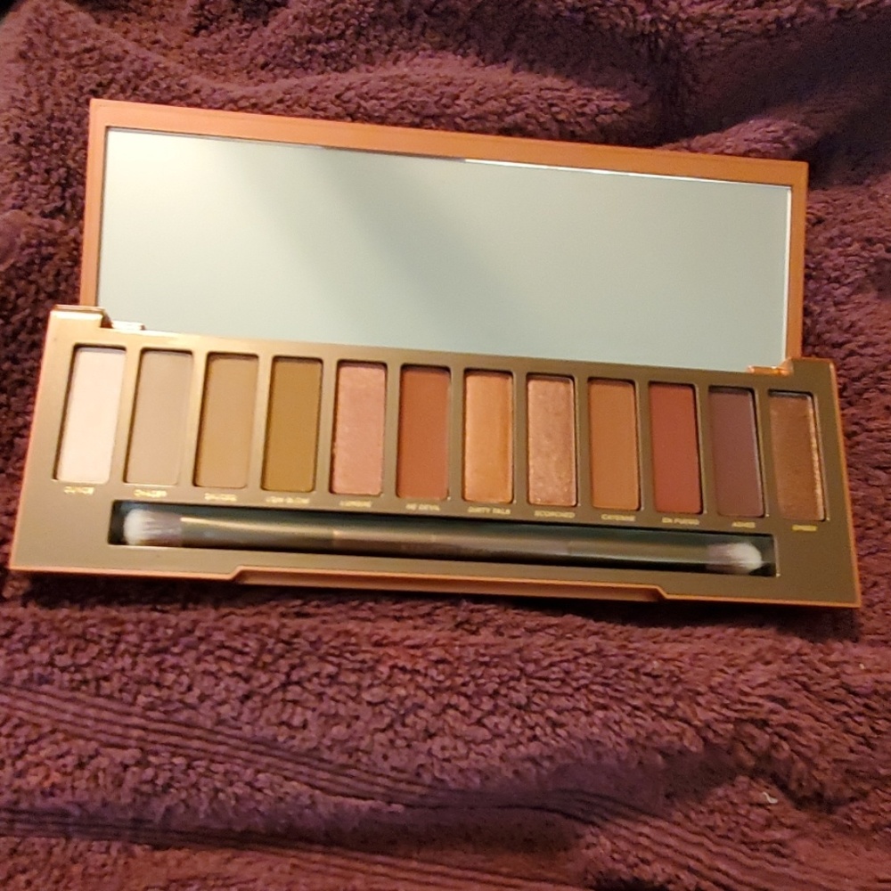 Urban Decay Naked Heat Palette-NIB!